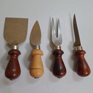 3 Coltellerie Berti Scarperia  1 Parmigiano‎ Reggiano Cheese Knife Set Wood